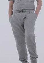 Load and play video in Gallery viewer, Unisex Premium Joggers M7580.mp4
